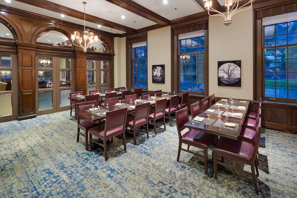 Andover Inn 레스토랑 사진